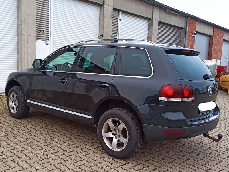 Schwarz Gebraucht 2008 VW Touareg SUV | 7.500 € (Etwas zu teuer) - Bild 1/4