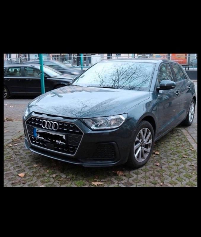 Gebraucht Audi A1 95 PS (69 kW) 2021 Grau SUV