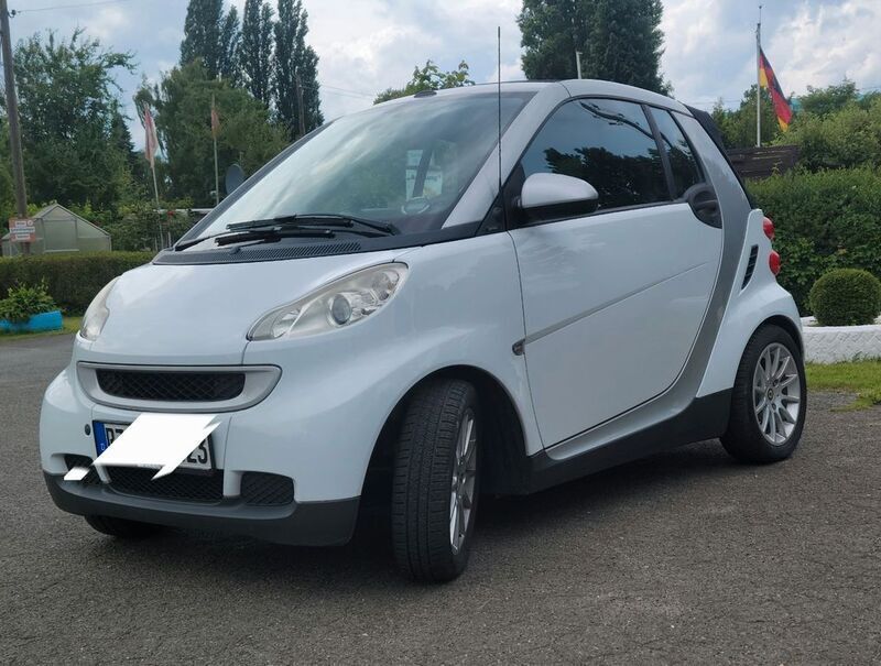 Weiß Gebraucht 2010 Smart ForTwo Cabrio Passion Cabrio | 3.900 € (Fairer Preis) - Bild 1/4