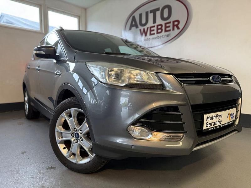 Grau Gebraucht 2015 Ford Kuga Titanium SUV | 13.999 € (Fairer Preis) - Bild 1/4