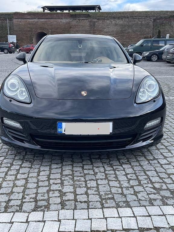 Gebraucht Porsche Panamera 250 PS (183 kW) 2011 Schwarz Kleinwagen