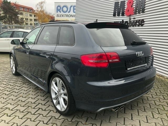 Gebraucht Audi S3 Sport 265 PS (194 kW) 2012 Grau Limousine