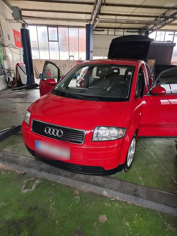 Gebraucht Audi A2 75 PS (55 kW) 2002 Rot Kleinwagen