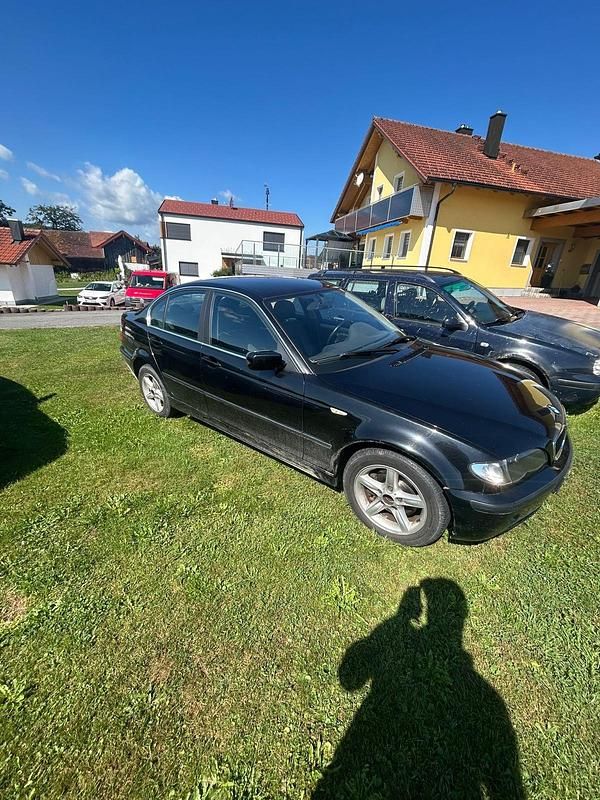 Schwarz Gebraucht 2001 BMW 325 Limousine | 2.300 € (Guter Preis) - Bild 1/4