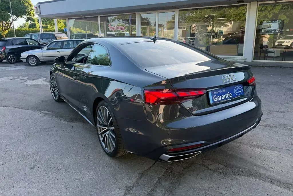 Gebraucht Audi A5 Advanced 204 PS (150 kW) 2021 Grau Coupé