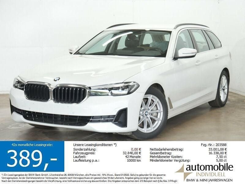 Mineralweiss met. Gebraucht 2022 BMW 530 Sport Line Kombi | 32.730 € - Bild 1/4