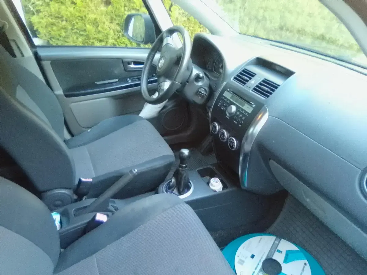 Gebraucht Suzuki SX4 107 PS (78 kW) 2008 Rot SUV