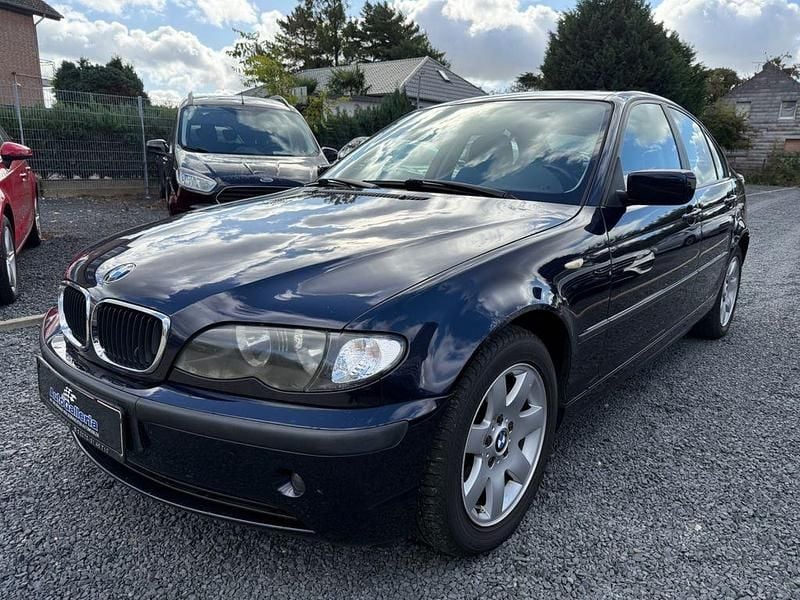 Blau Gebraucht 2003 BMW 316 Sport Line Limousine | 899 € (Guter Preis) - Bild 1/4