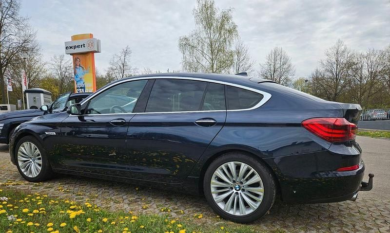 Blau Gebraucht 2016 BMW 535 Gran Turismo Luxury Line Limousine | 16.500 € (Superpreis) - Bild 1/4