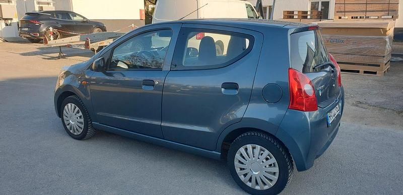 Gebraucht Suzuki Alto Basic 68 PS (50 kW) 2012 Grau Kleinwagen