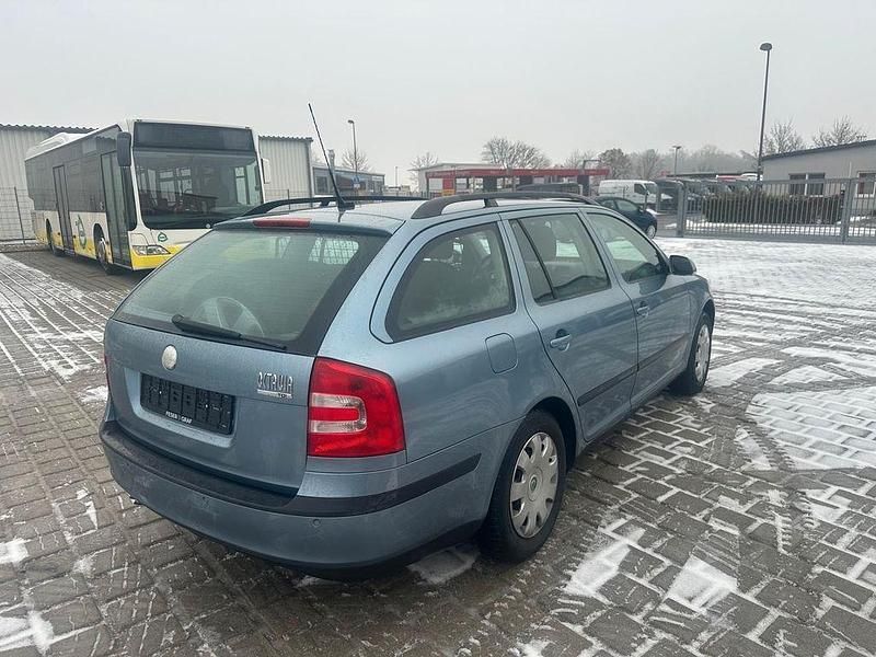 Gebraucht Skoda Octavia Elegance 140 PS (102 kW) 2007 Blau Kombi