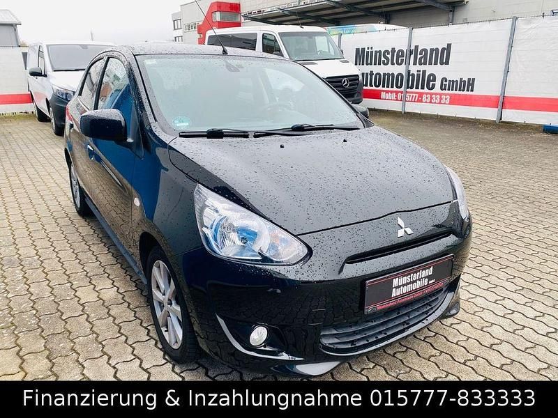 Gebraucht Mitsubishi Space Star 80 PS (58 kW) 2013 Schwarz Van / Kleinbus
