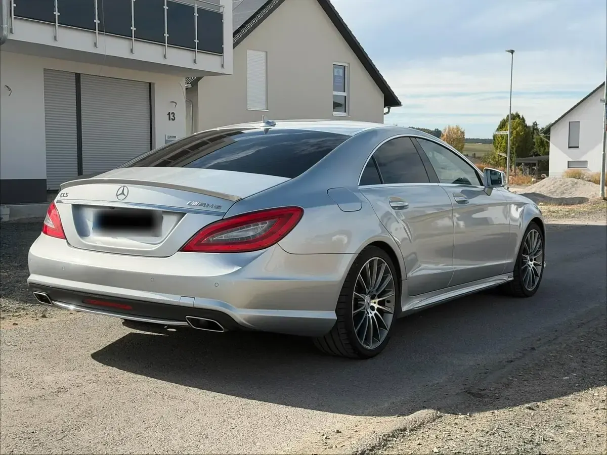 Gebraucht Mercedes CLS350 AMG line 265 PS (194 kW) 2012 Silber Coupé