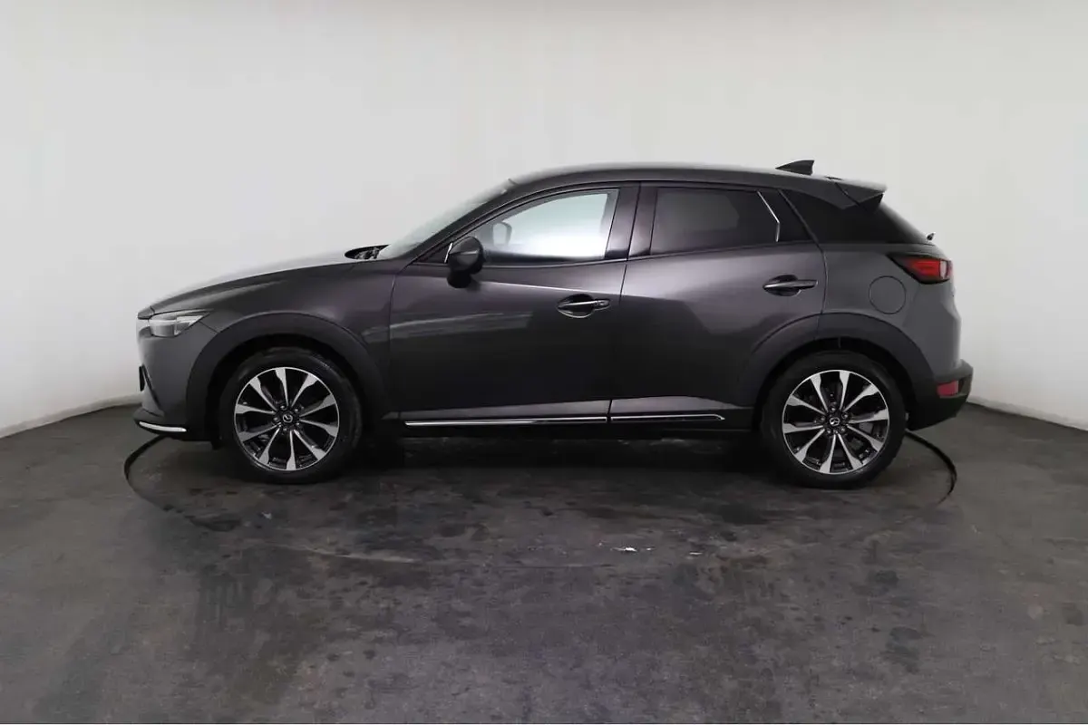 Używany Mazda CX-3 121 KM (88 kW) 2019 Szary SUV