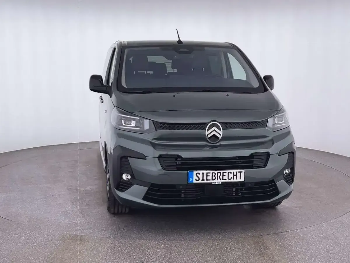 Neu Citroën Spacetourer 179 PS (131 kW) 2026 Grün Van / Kleinbus