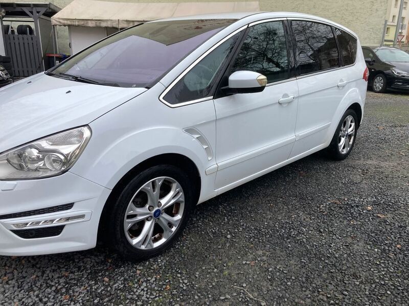Gebraucht Ford S-MAX Titanium 163 PS (119 kW) 2011 Weiß Van / Kleinbus