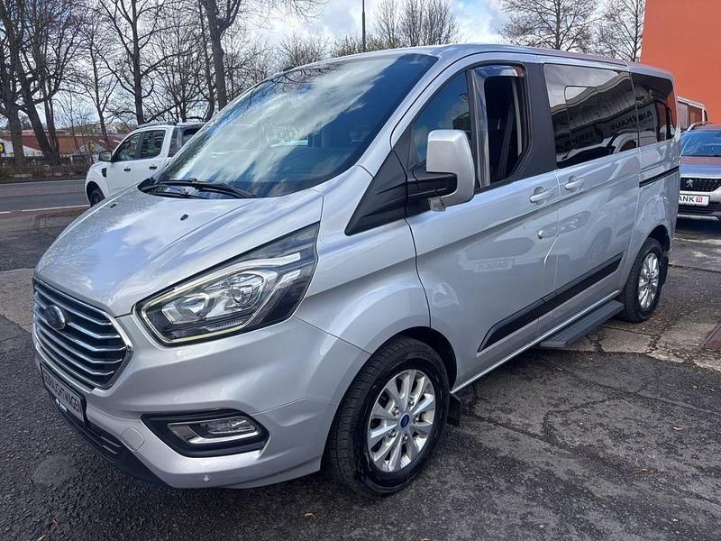 Gebraucht Ford Tourneo 131 PS (96 kW) 2019 Silber Kombi