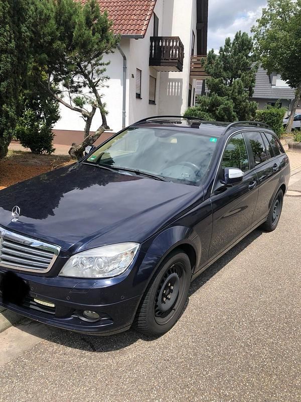 Blau Gebraucht 2008 Mercedes 220 Kombi | 5.900 € - Bild 1/4