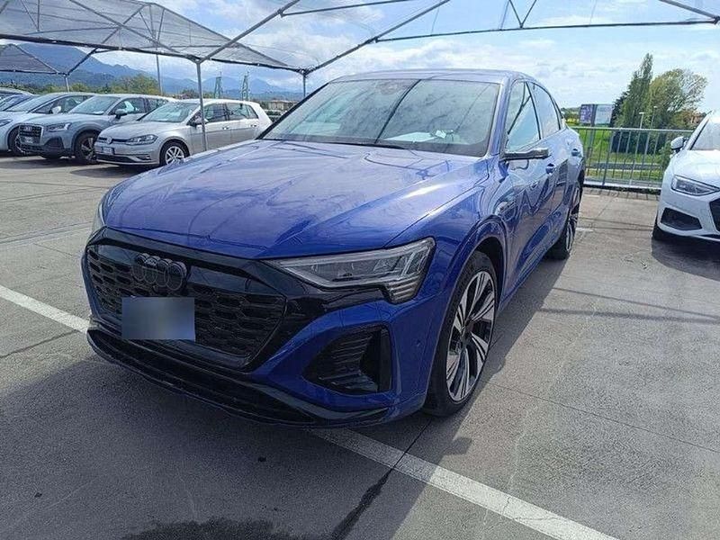Ultrablau metallic Gebraucht 2024 Audi Q8 e-tron S-Line SUV | 67.650 € (Etwas zu teuer) - Bild 1/2