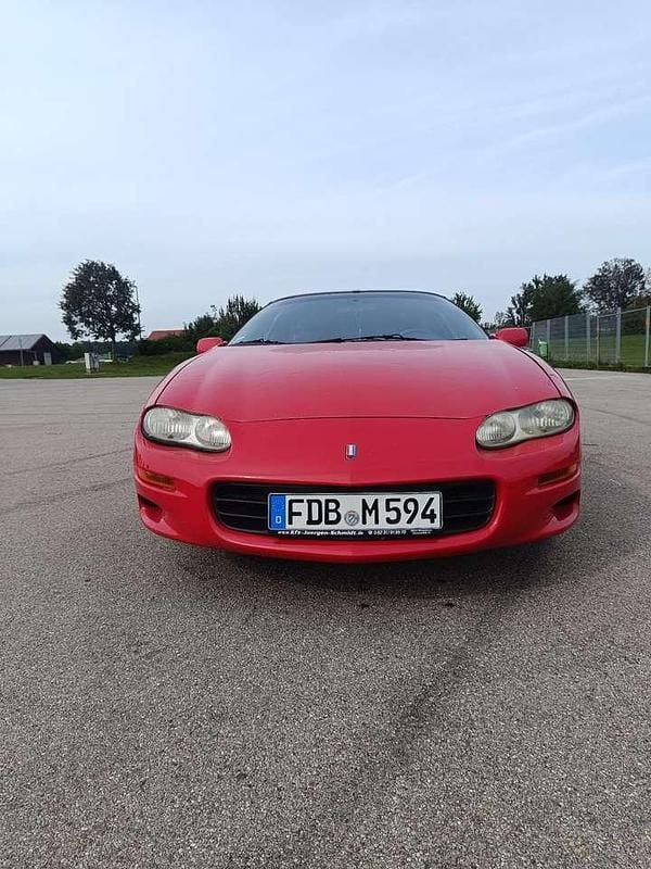 Second-hand Chevrolet Camaro 193 CP (141 kW) 2000 Roșu Cabrio