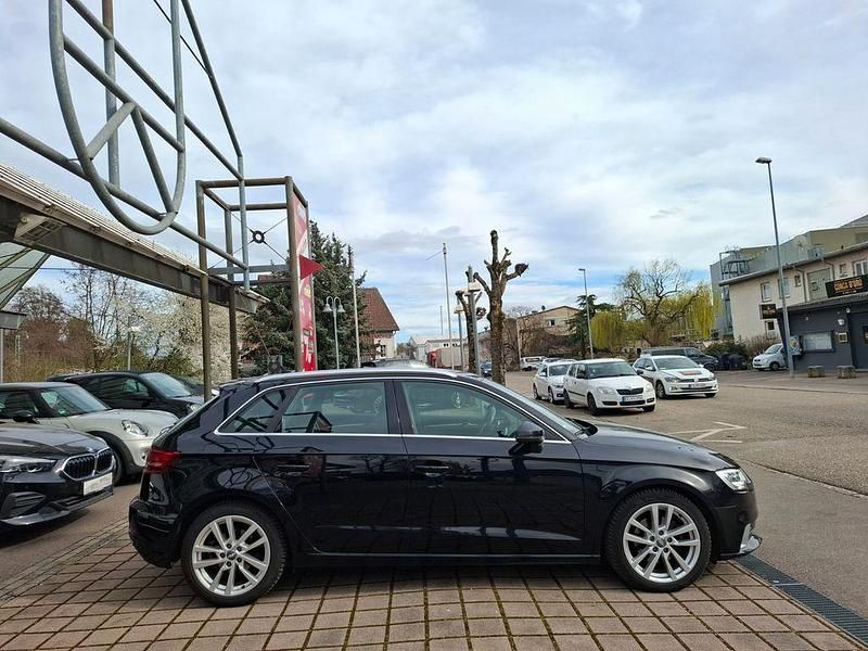Gebraucht Audi A3 Sport 150 PS (110 kW) 2018 Schwarz Limousine
