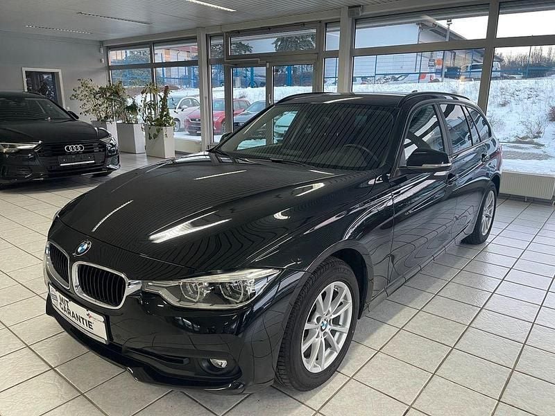Gebraucht BMW 318 150 PS (110 kW) 2019 Saphirschwarz Kombi