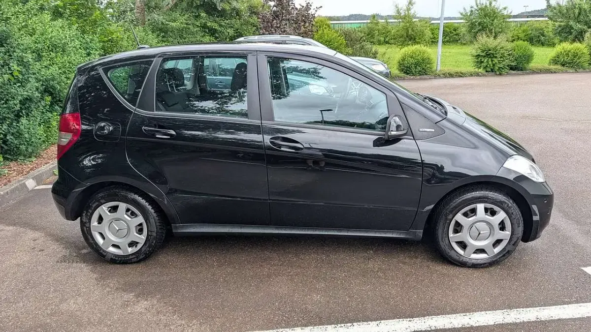 Gebraucht Mercedes A160 95 PS (69 kW) 2010 Schwarz Limousine