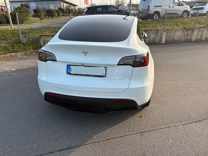 Gebraucht Tesla Model Y Long Range AWD 274 kW (373 PS) 2023 Weiß SUV