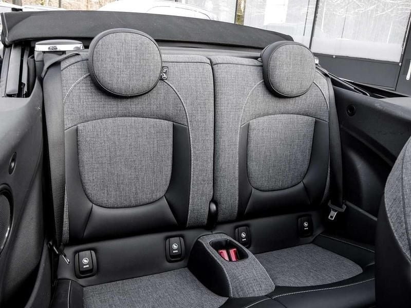 Gebraucht Mini One Cabriolet Classic 102 PS (75 kW) 2022 Moonwalk grey () Cabrio