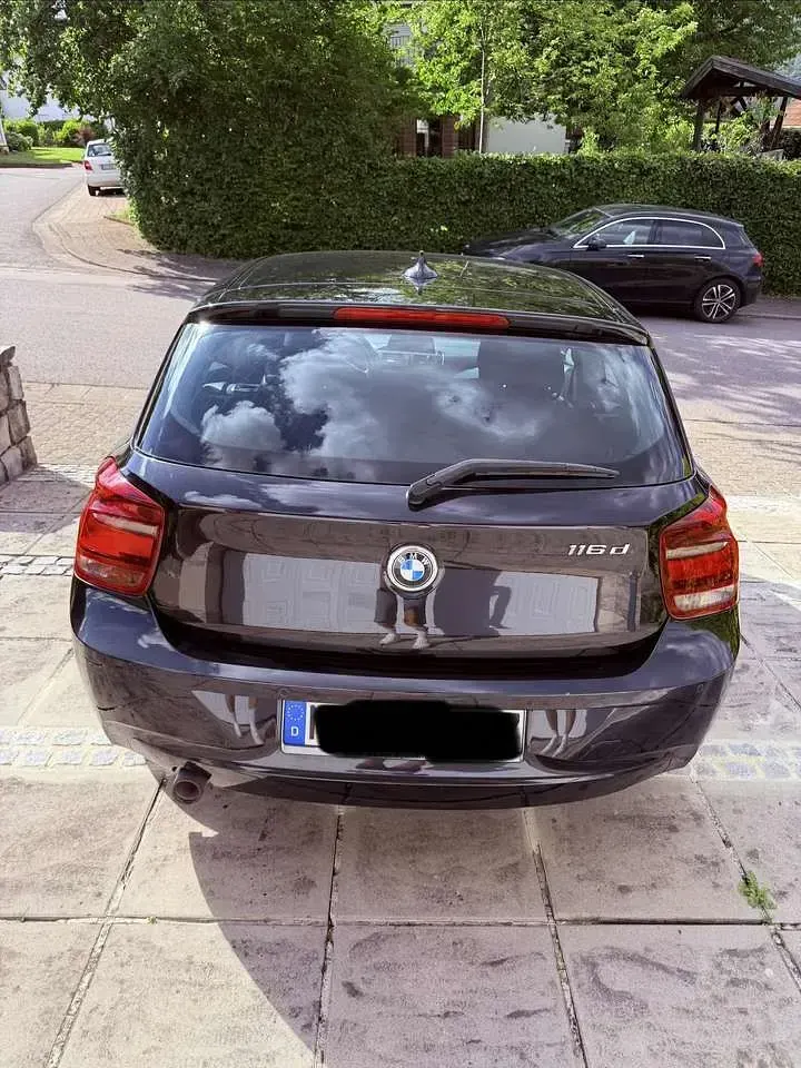 Gebraucht BMW 116 116 PS (85 kW) 2015 Schwarz Kleinwagen