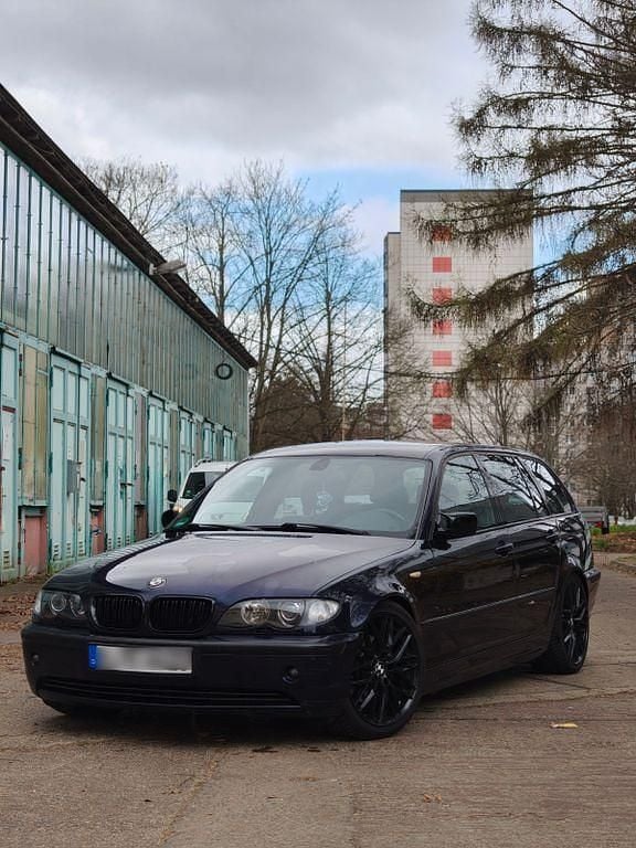 Gebraucht BMW 325 Performance 192 PS (141 kW) 2001 Blau Kombi