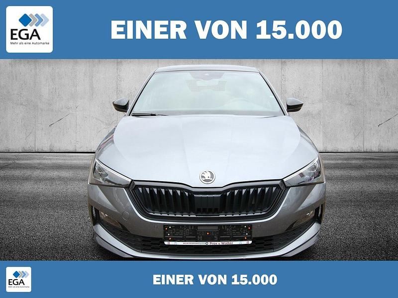 Metallic Gebraucht 2023 Skoda Scala Monte Carlo Kleinwagen | 26.890 € (Teuer) - Bild 1/4