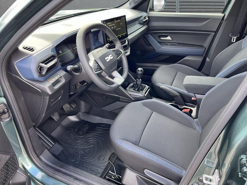 Neu Dacia Duster Expression 101 PS (74 kW) 2025 Zedergrün SUV