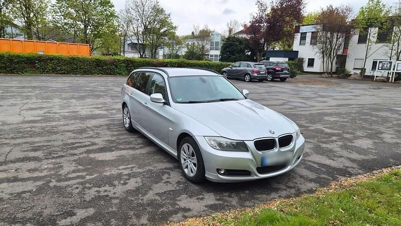 Second-hand BMW 320 Performance 170 CP (125 kW) 2011 Argintiu Break