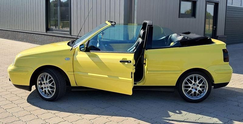 Gebraucht VW Golf Cabriolet Conceptline 116 PS (85 kW) 2002 Gelb Cabrio