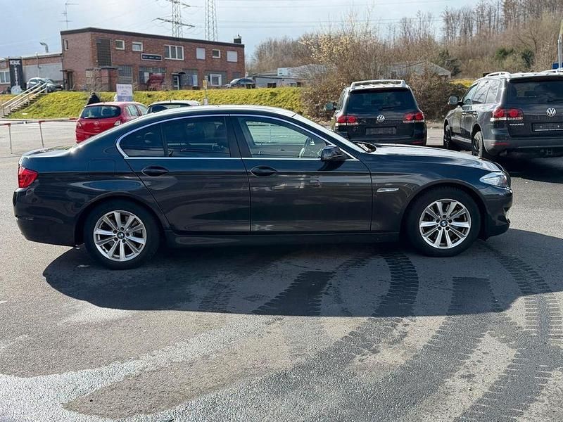 Gebraucht BMW 528 245 PS (180 kW) 2012 Grau Limousine