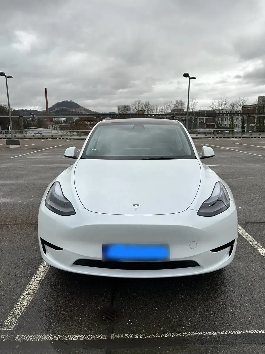 Gebraucht Tesla Model Y 219 kW (299 PS) 2023 Weiß SUV