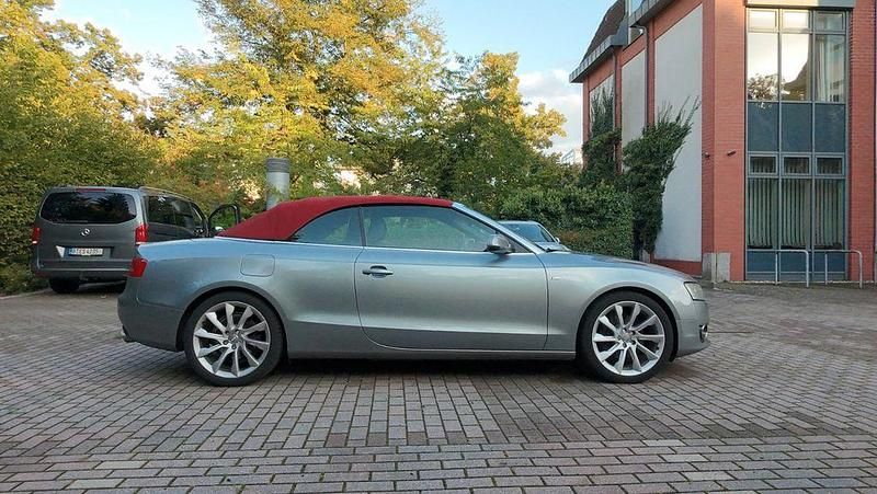 Gebraucht Audi A5 Cabriolet S-Line 239 PS (175 kW) 2011 Grau Cabrio