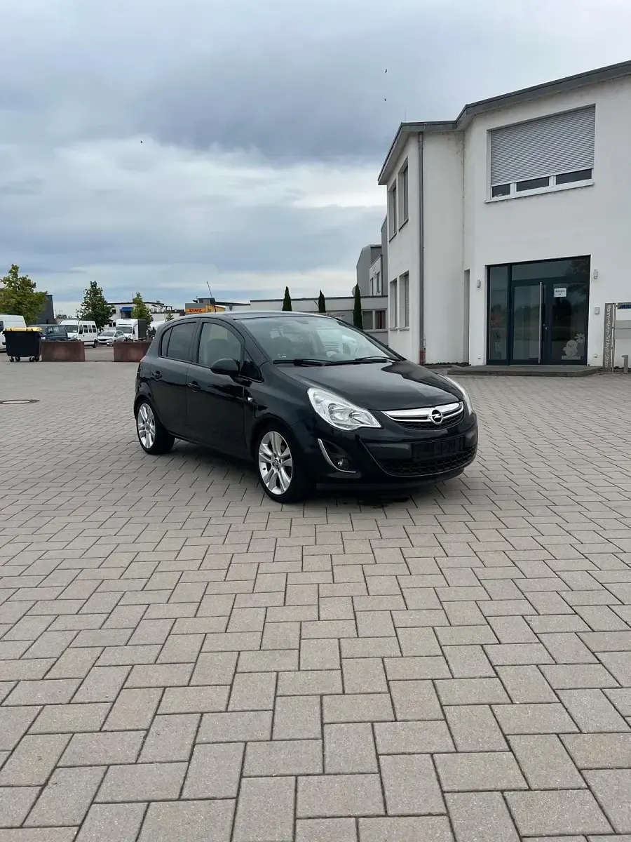 Gebraucht Opel Corsa Edition 101 PS (74 kW) 2013 Schwarz Kleinwagen