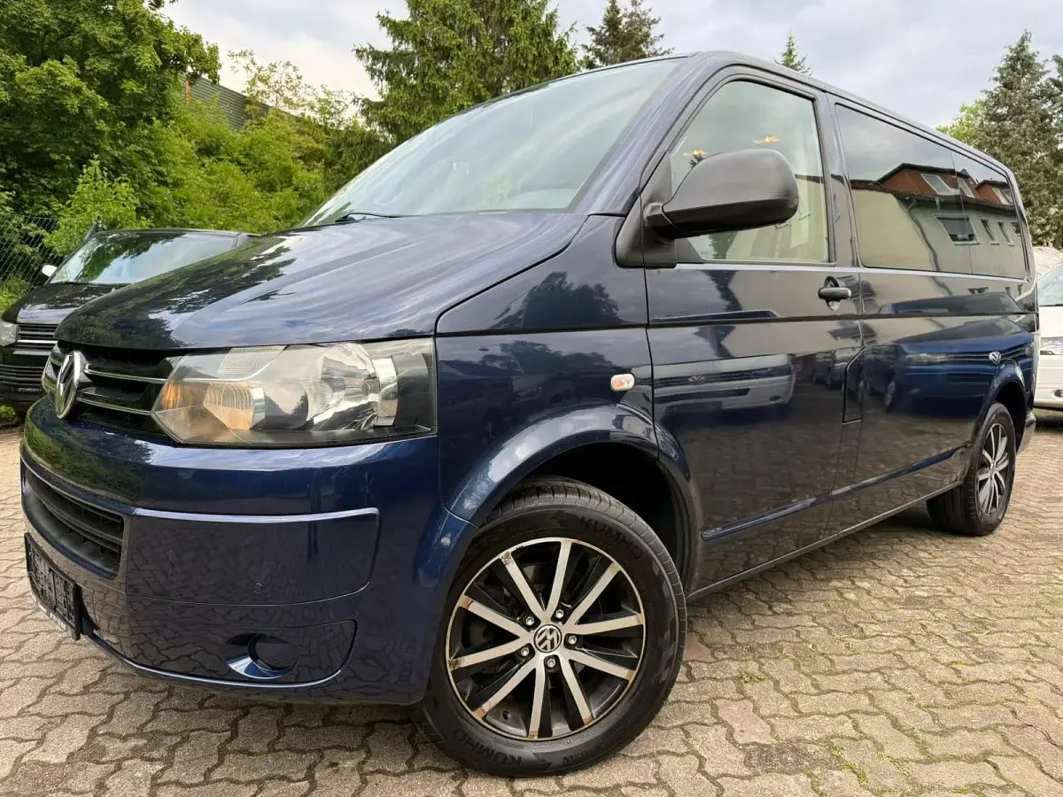 Gebraucht VW Multivan 140 PS (102 kW) 2010 Blau Van / Kleinbus