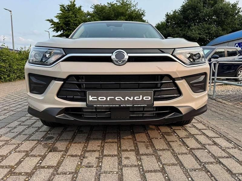 Neu Ssangyong (KGM) Korando 163 PS (119 kW) 2026 Latte greige metallic SUV