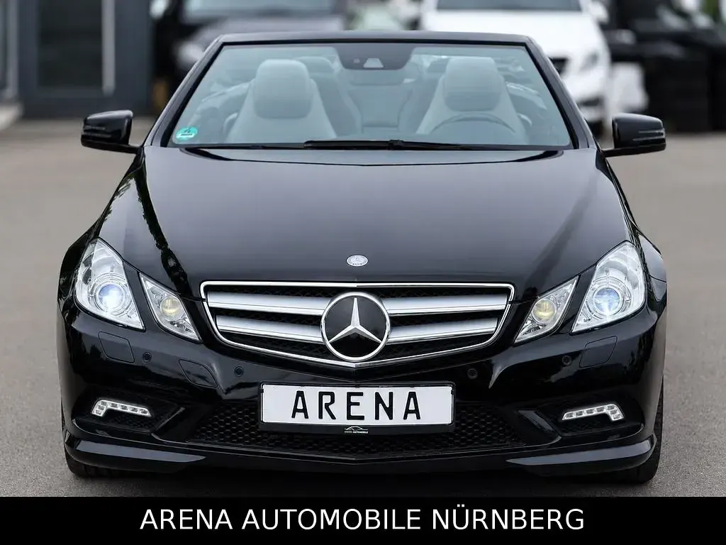 Gebraucht Mercedes E300 AMG 252 PS (185 kW) 2011 Schwarz Cabrio