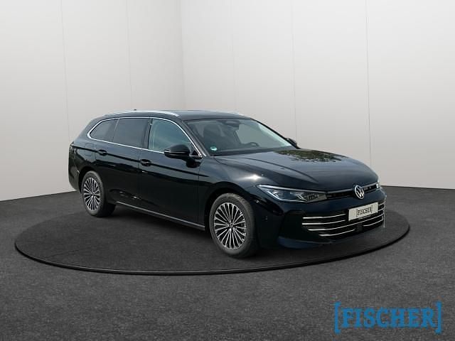 Gebraucht VW Passat Elegance 204 PS (150 kW) 2024 Schwarz Limousine