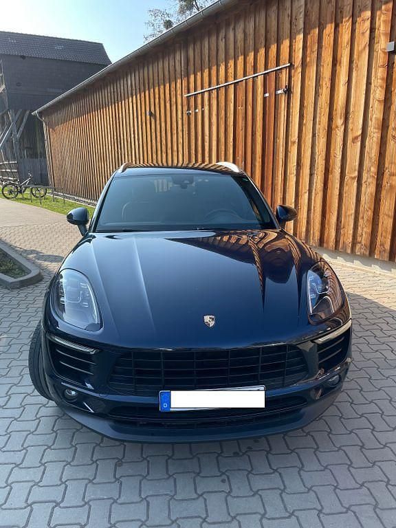 Gebraucht Porsche Macan Turbo 258 PS (189 kW) 2016 Blau SUV