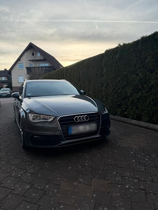 Gebraucht Audi A3 S-Line 140 PS (102 kW) 2014 Grau Limousine