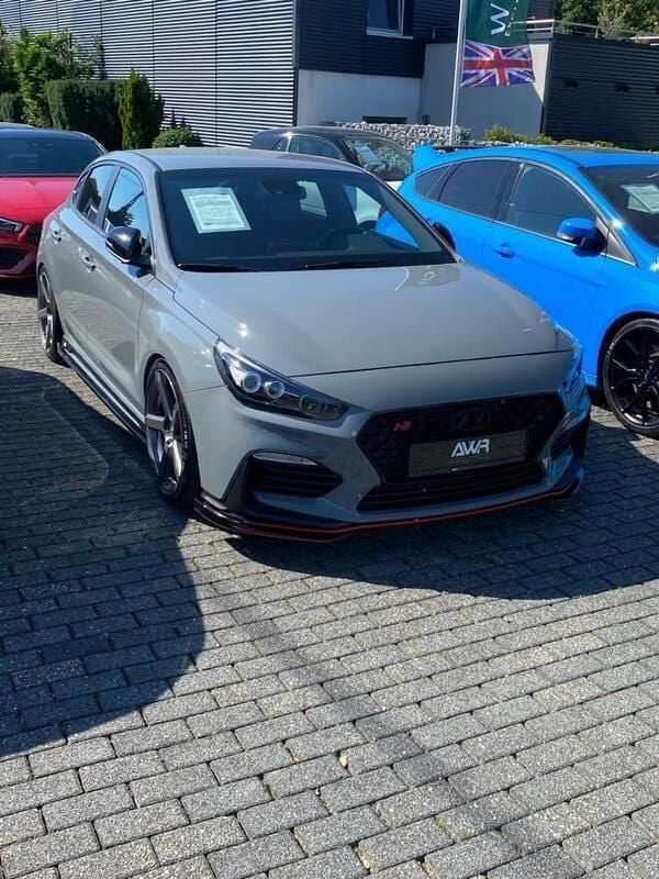 Grau Gebraucht 2019 Hyundai i30 Limousine | 22.999 € (Fairer Preis) - Bild 1/4