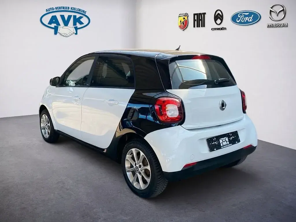 Usata Smart ForFour Passion 71 CV (52 kW) 2016 Bianco Utilitaria