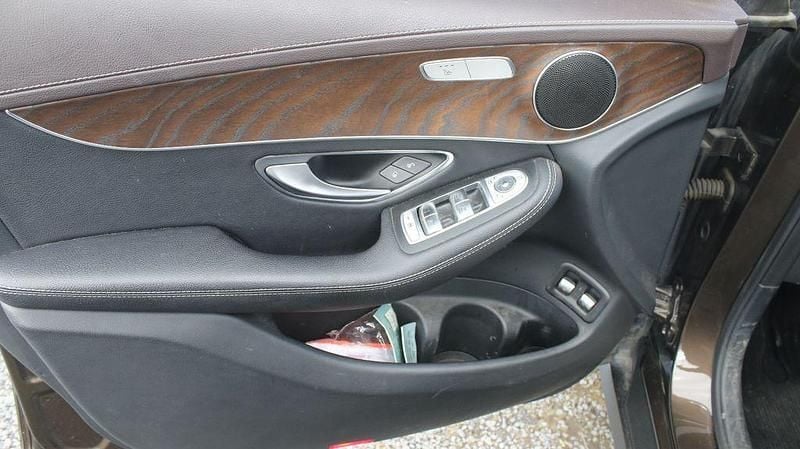 Gebraucht Mercedes GLC220 170 PS (125 kW) 2016 Grau SUV