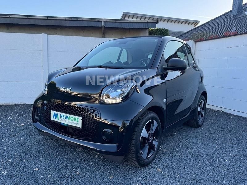 Gebraucht Smart ForTwo Coupé 60 kW (82 PS) 2021 Schwarz Kleinwagen