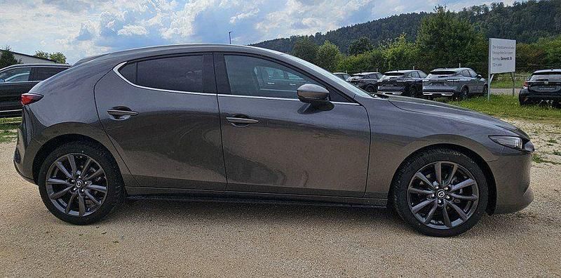 Neu Mazda 3 Exclusive-Line 140 PS (102 kW) 2025 Grau Limousine
